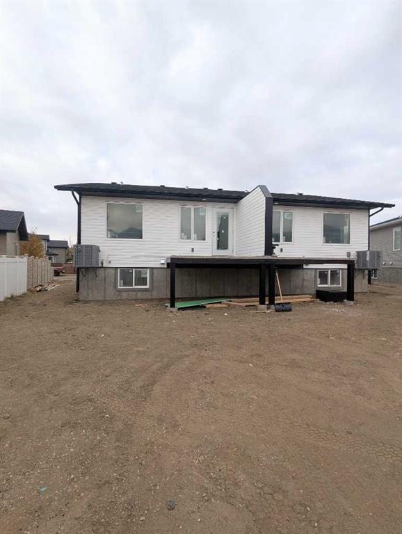 Fifth View of 61 Somerside Gate SE, SE Southridge, Medicine Hat, Alberta, T1B 0M3