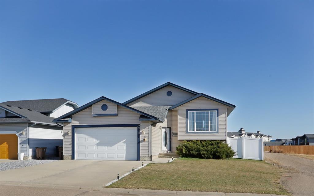 216 14 Street E, A2267177, Alberta,