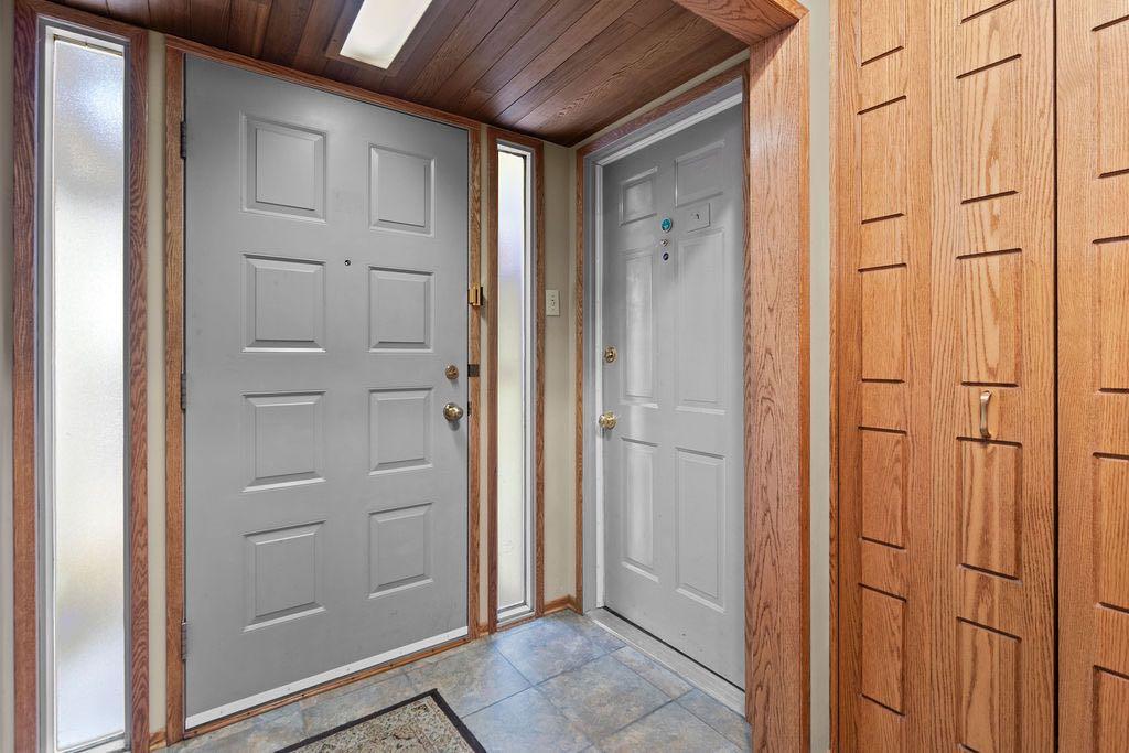 Fourth View of 3350 Oakwood Drive SW, Oakridge, Calgary, Alberta, T2V 4J4