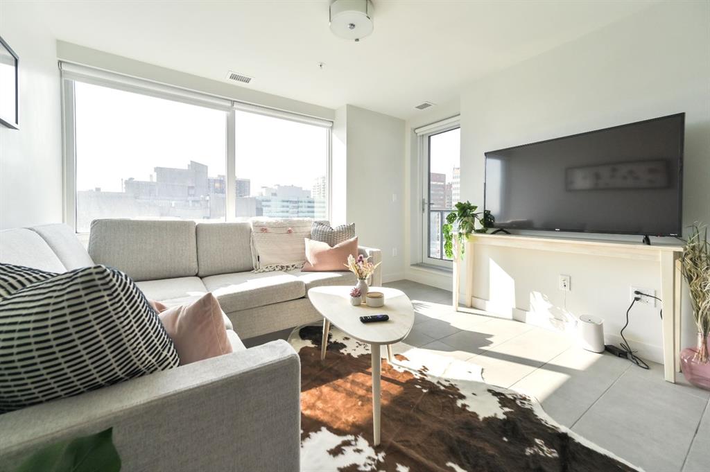 Third View of 801, 303 13 Avenue SW, Beltline, Calgary, Alberta, T2R 0Y9