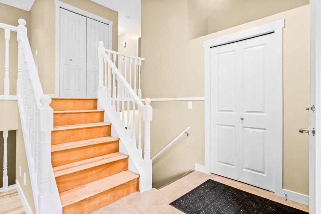 Fourth View of 16279 10 Street SW, Shawnessy, Calgary, Alberta, T2Y 2W2