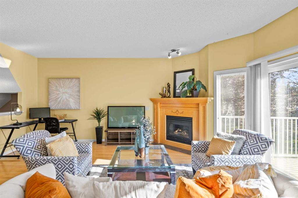 147 Hampstead Green NW, A2267238, Alberta,