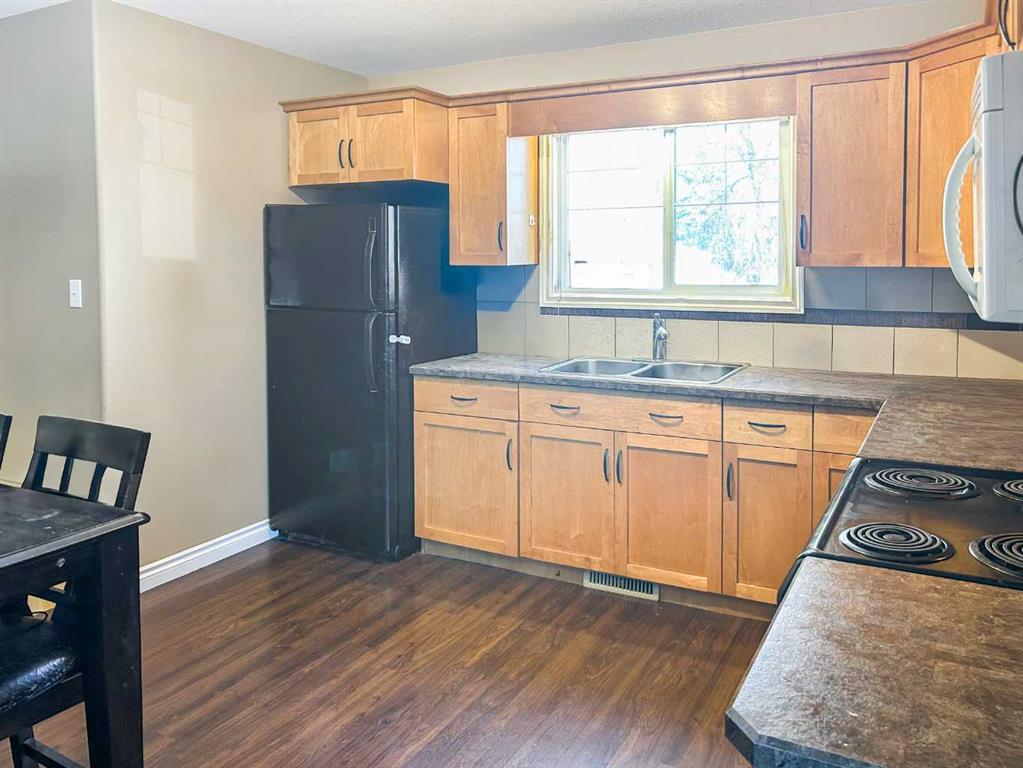 Fifth View of 5318 54 Street , Poplar Grove, Camrose, Alberta, T4V 2B2