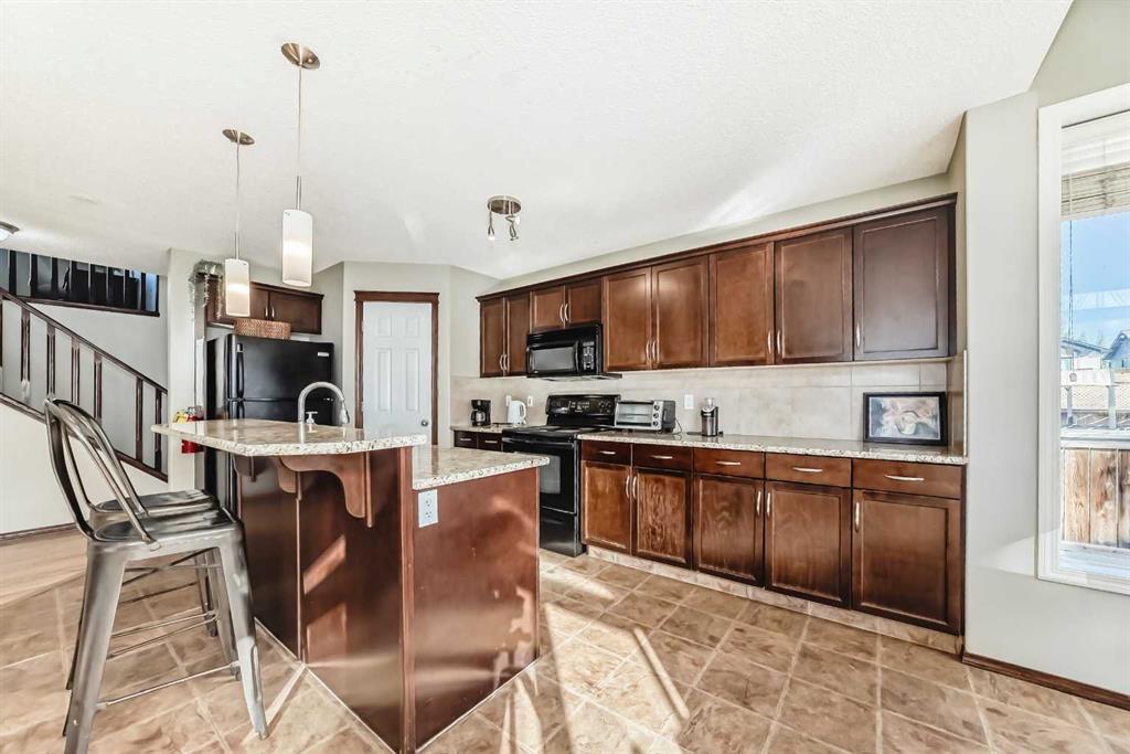 Fifth View of 154 New Brighton Lane SE, New Brighton, Calgary, Alberta, T2E0E2