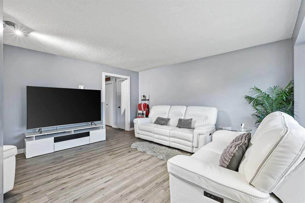 Third View of 30 River Rock Way SE, Riverbend, Calgary, Alberta, T2C 4G9