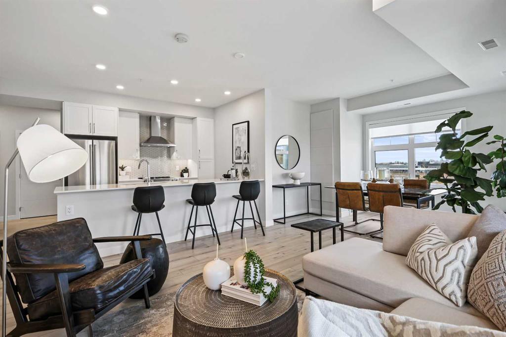 Second View of 326, 255 Les Jardins Park SE, Douglasdale/Glen, Calgary, Alberta, T2C 5V3