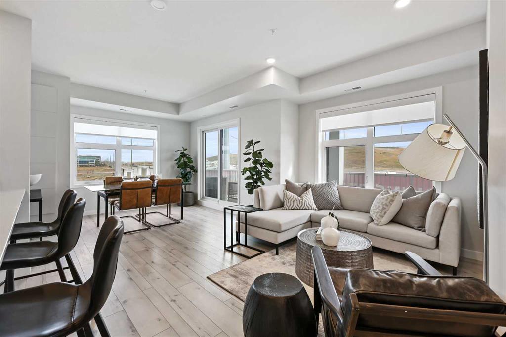 Third View of 326, 255 Les Jardins Park SE, Douglasdale/Glen, Calgary, Alberta, T2C 5V3