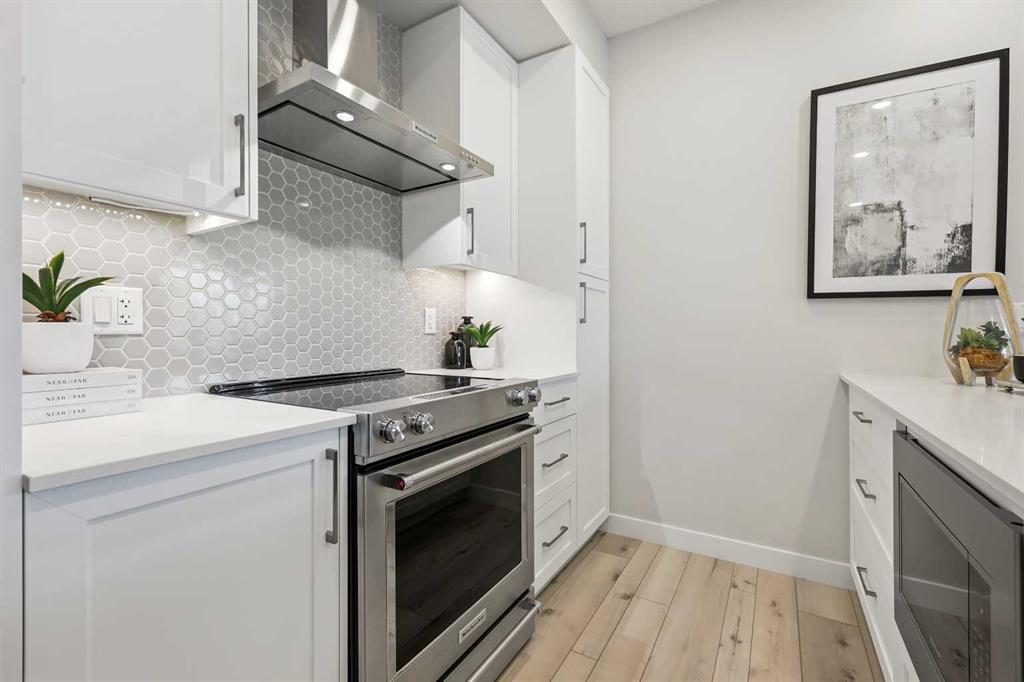 Fifth View of 326, 255 Les Jardins Park SE, Douglasdale/Glen, Calgary, Alberta, T2C 5V3