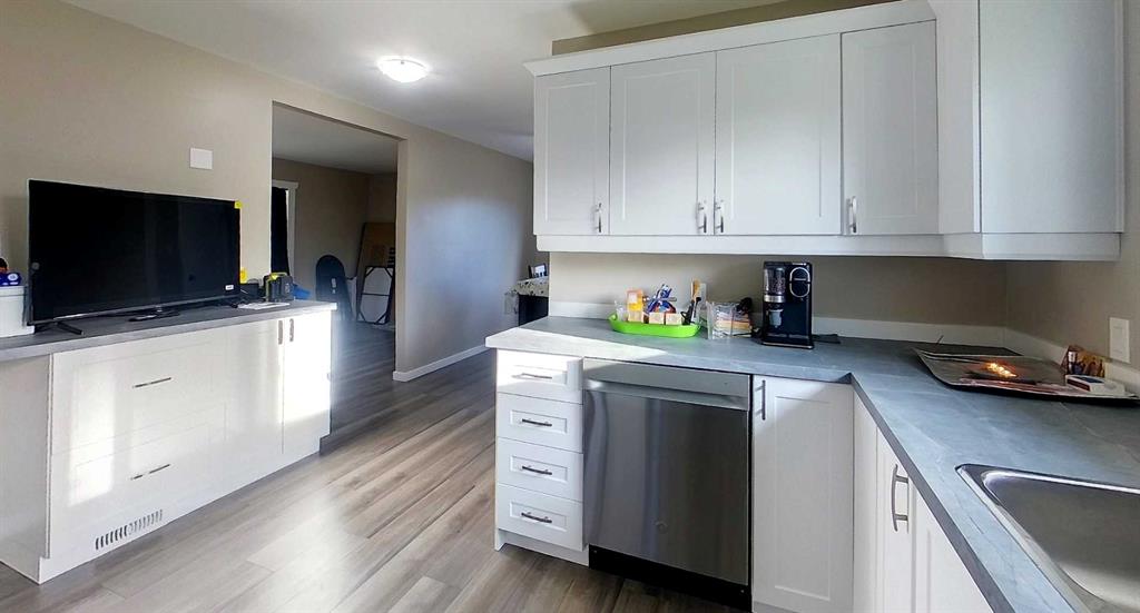 Fifth View of 5309 Valley Road Street , Robb, Robb, Alberta, T0E 1X0