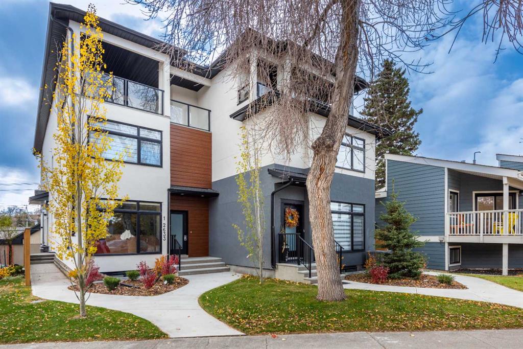 Third View of 2, 2635 1 Avenue  NW, West Hillhurst, Calgary, Alberta, T2N 0C5