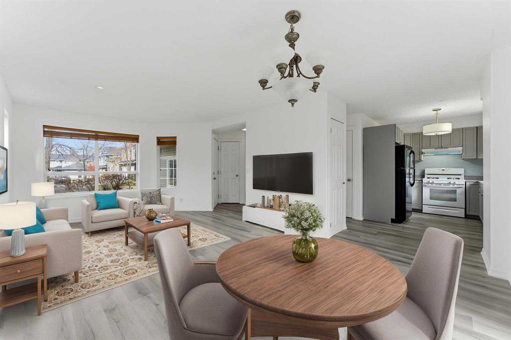 Third View of 118, 55 Fairways Drive NW, Fairways, Airdrie, Alberta, T4B 2T5