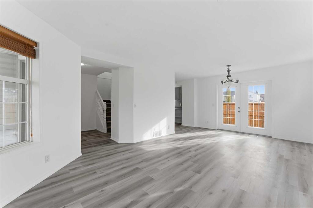 Fourth View of 118, 55 Fairways Drive NW, Fairways, Airdrie, Alberta, T4B 2T5