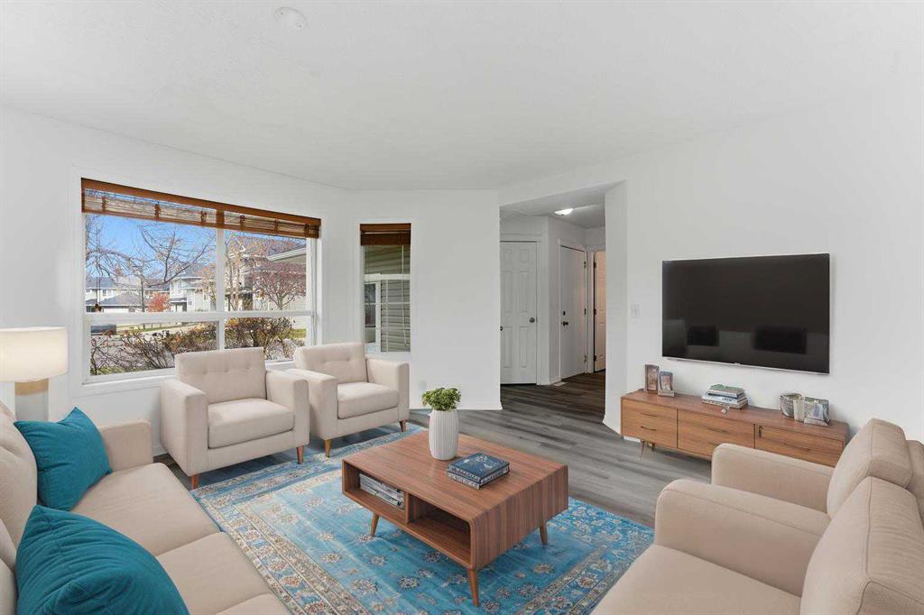 Fifth View of 118, 55 Fairways Drive NW, Fairways, Airdrie, Alberta, T4B 2T5