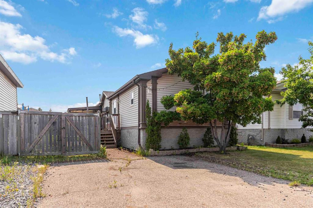 305 Ash Way , A2267396, Alberta,