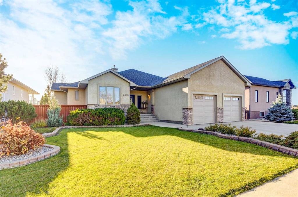 Third View of 2806 35 Avenue S, West Mayor Magrath Dr, Lethbridge, Alberta, T1K 7V3