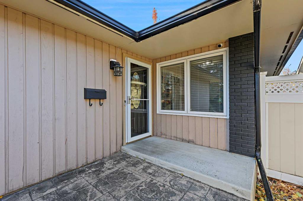 Fourth View of 875 Midridge Drive SE, Midnapore, Calgary, Alberta, T2X 1H4