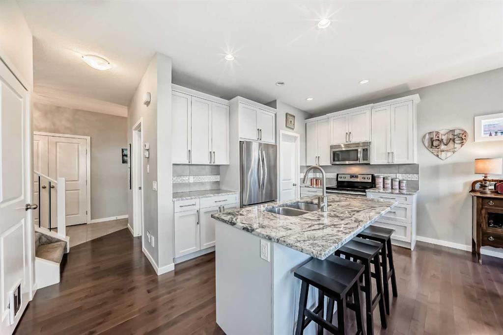 Fifth View of 4 Bethune Way , NONE, Carstairs, Alberta, T0M 0N0