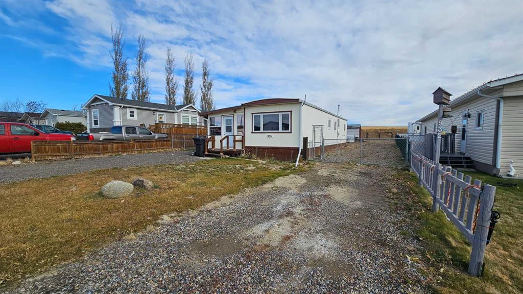 Third View of 936 MAIN Street NW, NONE, Milk River, Alberta, T0K1M0