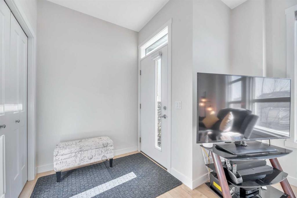 Third View of 196 Wolf Hollow Park SE, Wolf Willow, Calgary, Alberta, T2X4M6