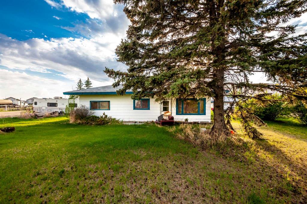 Fifth View of 4102 40 Avenue , Larsen Grove, Lloydminster, Saskatchewan, S9V 2H1