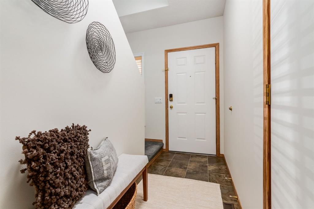 Fourth View of 12 Millrise Green SW, Millrise, Calgary, Alberta, T2Y3E8