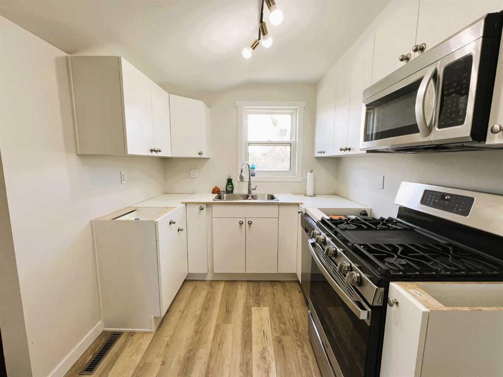 409 Illingworth Avenue , A2267644, Alberta,