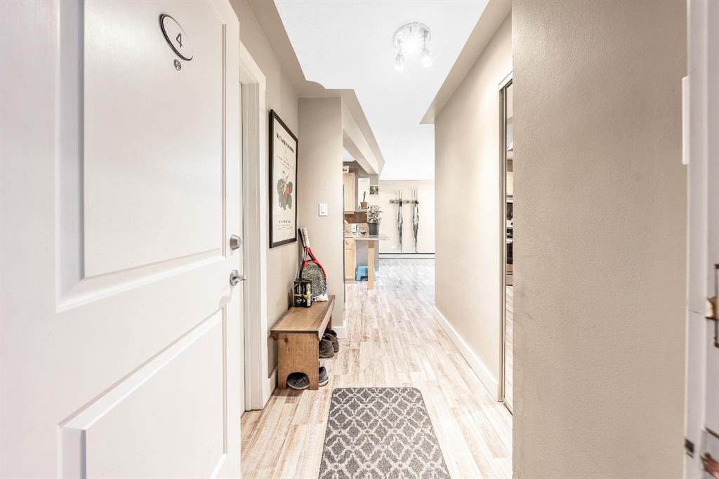 Third View of 4, 310 22 Avenue SW, Mission, Calgary, Alberta, T2S0H4