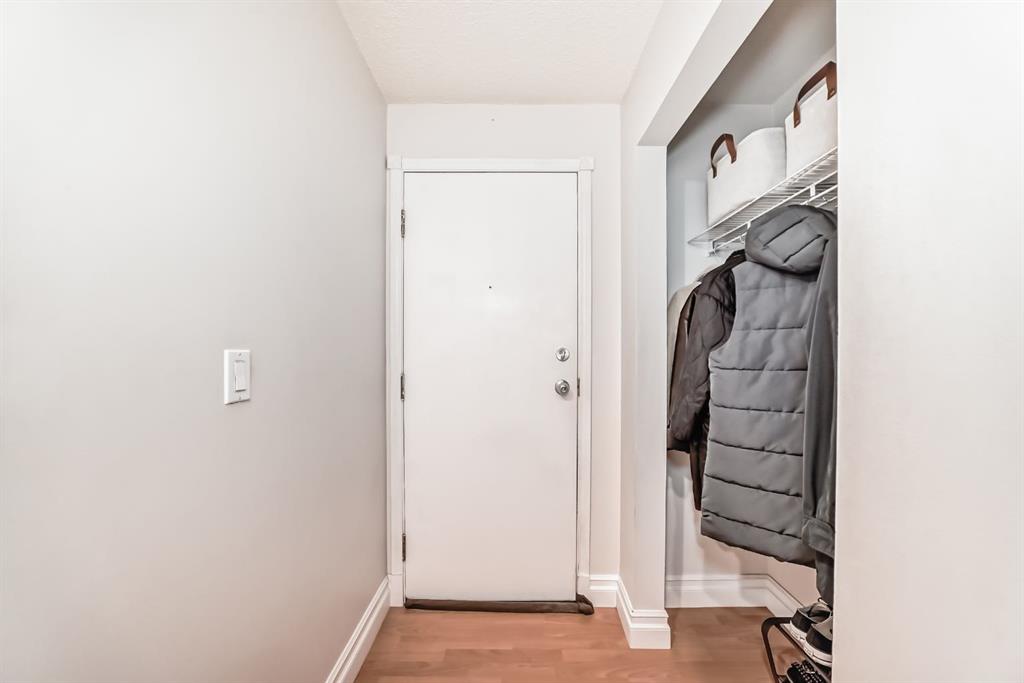 Fifth View of 310, 1735 11 Avenue SW, Sunalta, Calgary, Alberta, T3C2S9