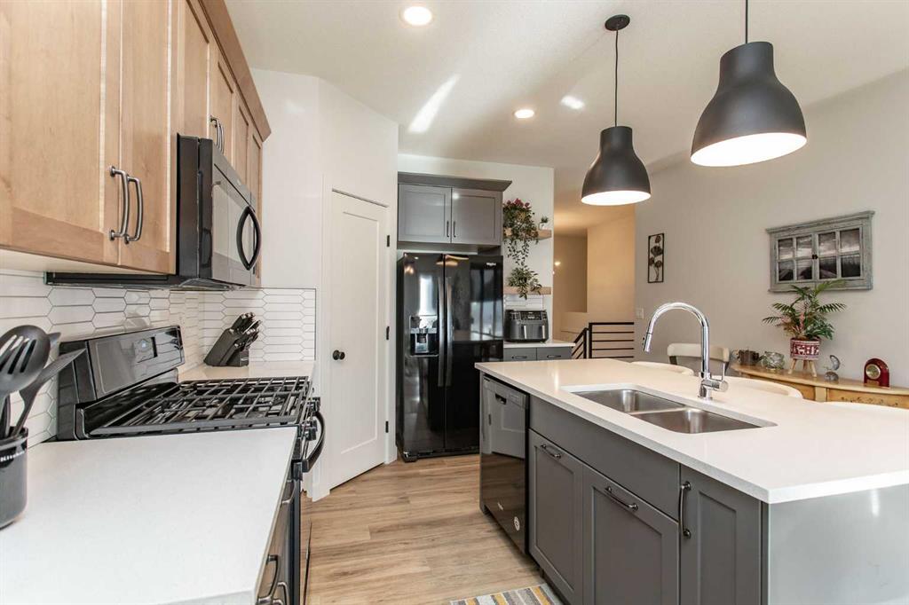 Fifth View of 9 Aztec Street , Aurora, Blackfalds, Alberta, T4M0M7