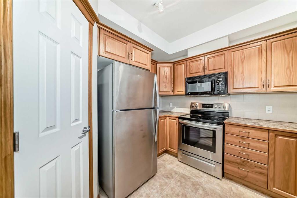 Fifth View of 237, 15 Everstone Drive SW, Evergreen, Calgary, Alberta, T2Y 5B5