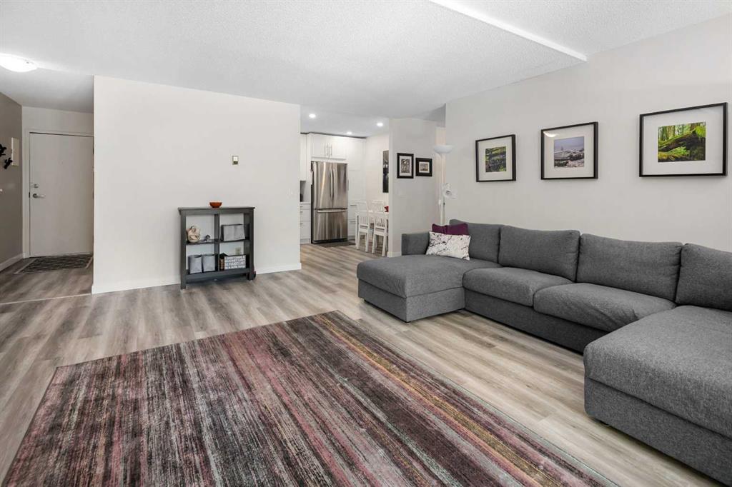 Fourth View of 3201, 4001C 49 Street NW, Varsity, Calgary, Alberta, T3A 2C9