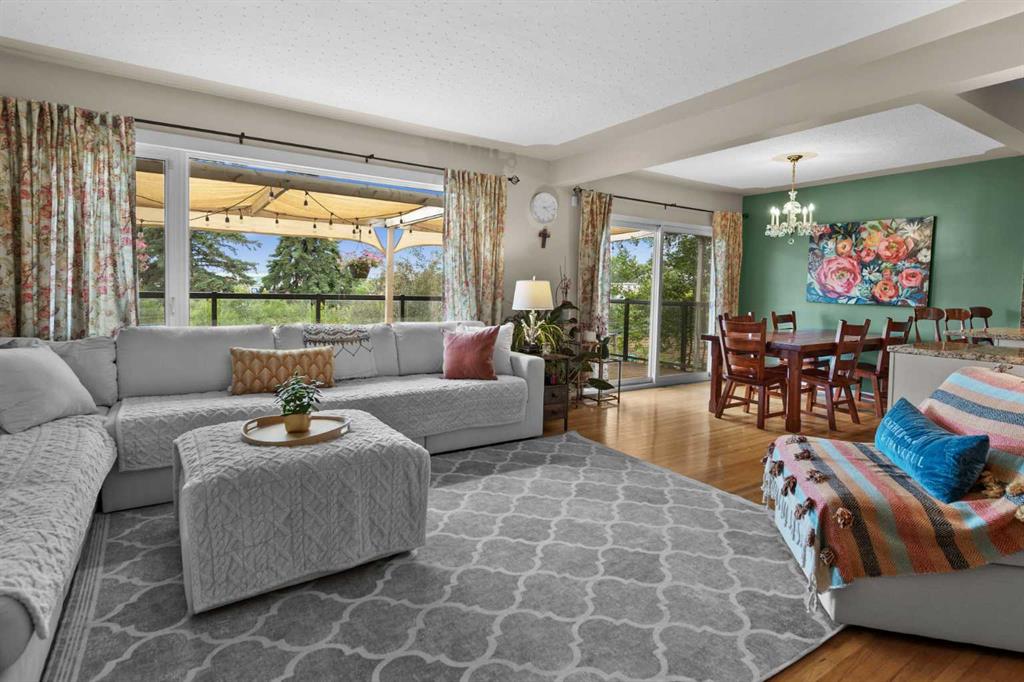 Fifth View of 73 Cumberland Drive NW, Cambrian Heights, Calgary, Alberta, T2K 1S8