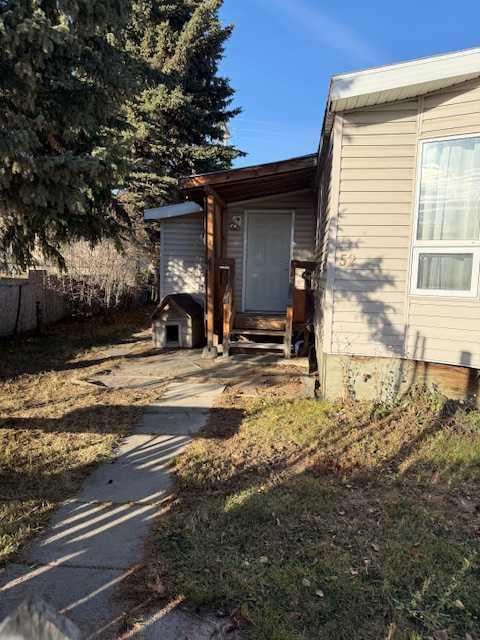 Third View of 52 Riverside Trailer Court  , NONE, Whitecourt, Alberta, T7S 1G6