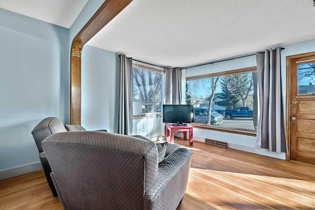 Fourth View of 2410 19 Street , NONE, Nanton, Alberta, T0L1R0