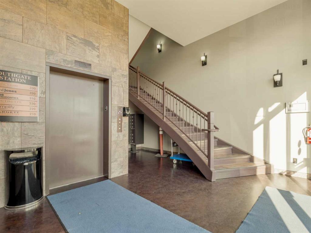 Third View of 230, 3120 32 Street S, West Mayor Magrath Dr, Lethbridge, Alberta, T1K 7B4