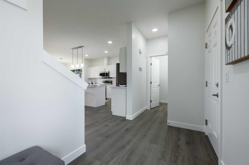 Fourth View of 71 Heritage Manor , Heritage Hills, Cochrane, Alberta, T4C 3K7