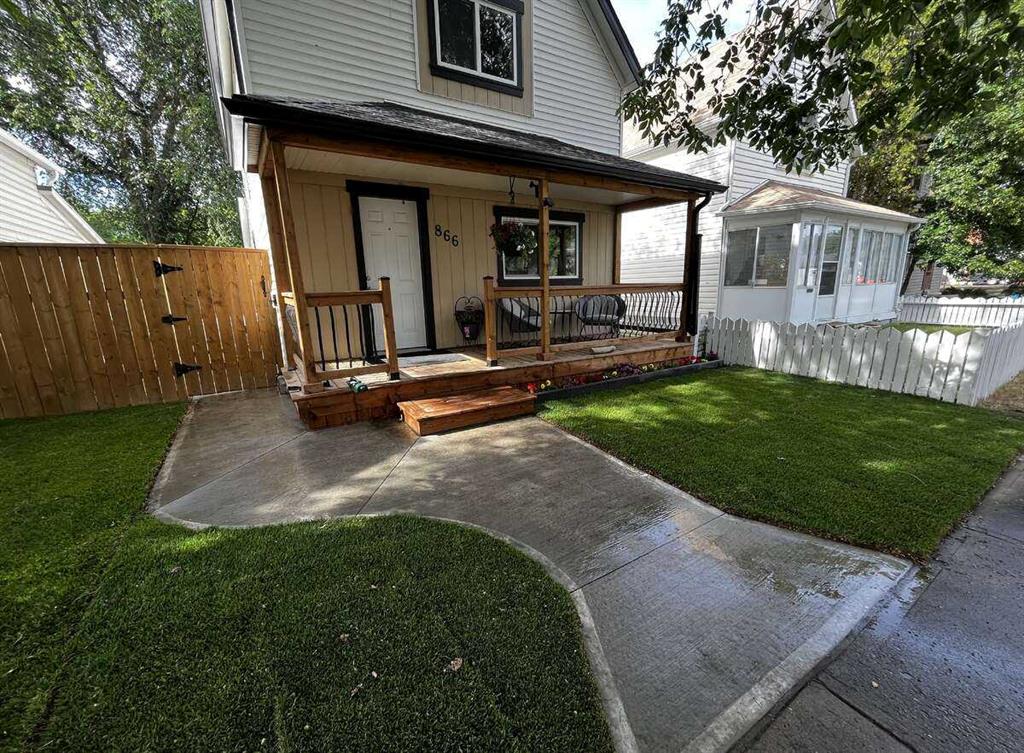866 Balmoral Street SE, A2267941, Alberta,