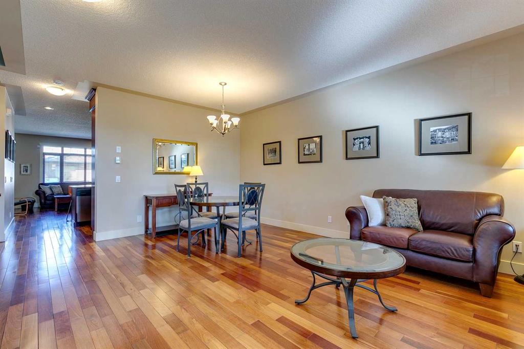 Fifth View of 446 18 Avenue NE, Winston Heights/Mountview, Calgary, Alberta, T2E 1N4