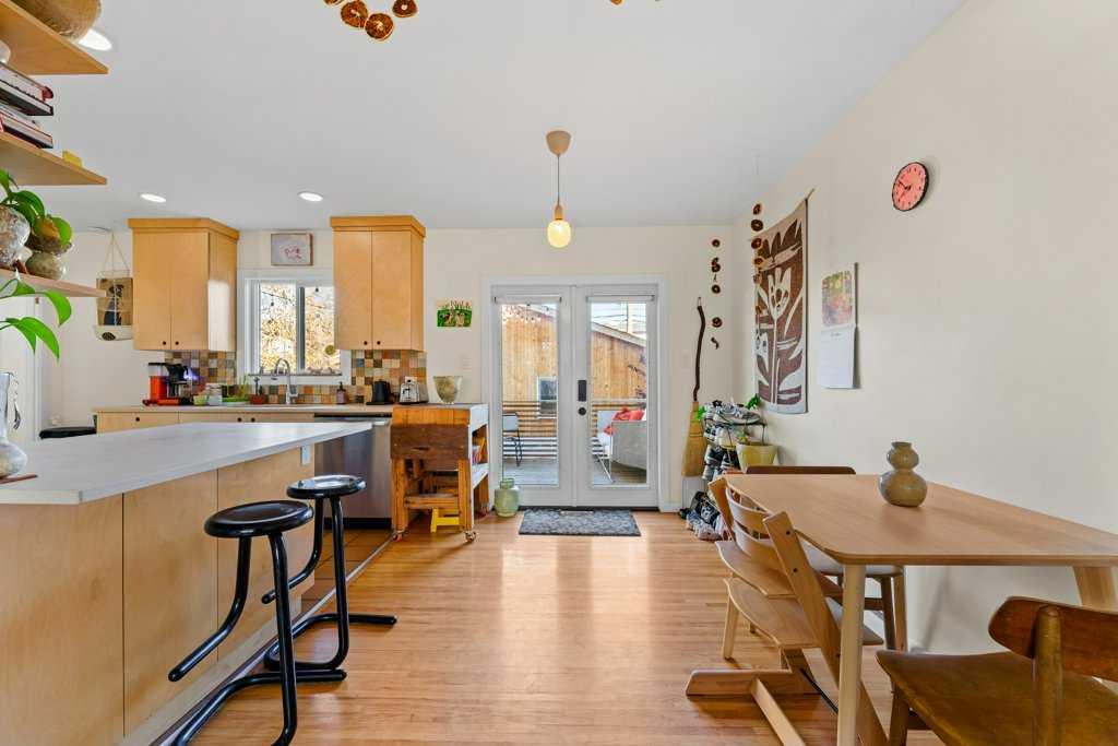 Fifth View of 2340 54 Avenue SW, North Glenmore Park, Calgary, Alberta, T3E 1M1