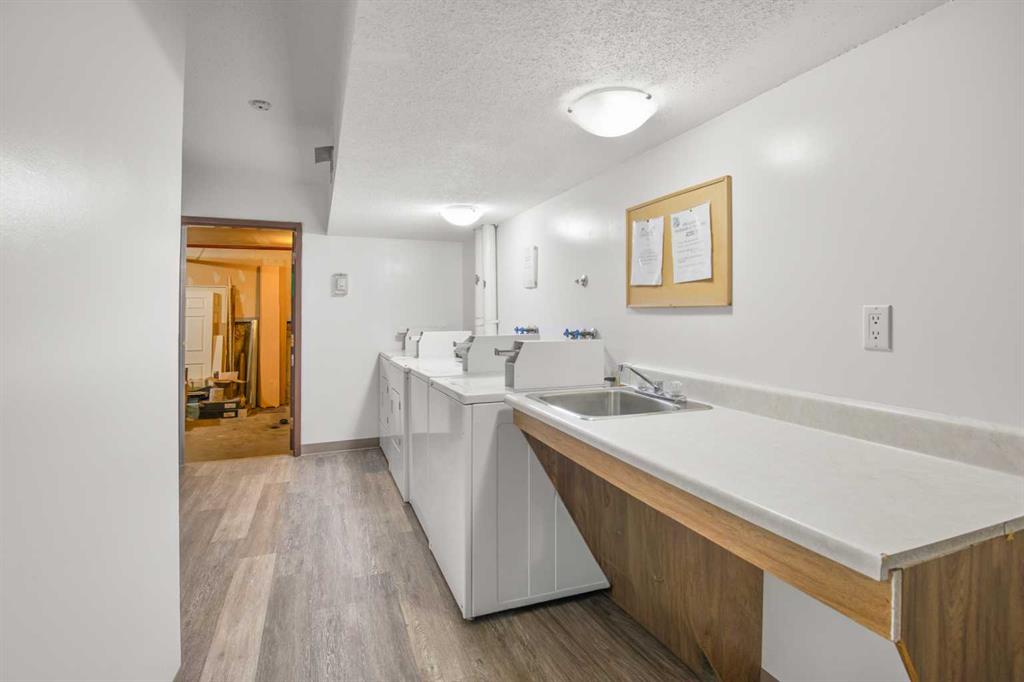 Fourth View of 5904 51 Avenue , Riverside Meadows, Red Deer, Alberta, T4N 4H9