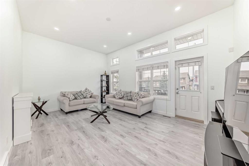 Fifth View of 119 Panatella Hill NW, Panorama Hills, Calgary, Alberta, T3K 0S7