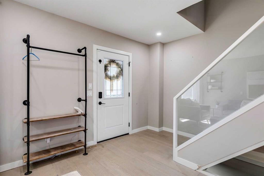 Fourth View of 232 15 Avenue NW, Crescent Heights, Calgary, Alberta, T2M0G8