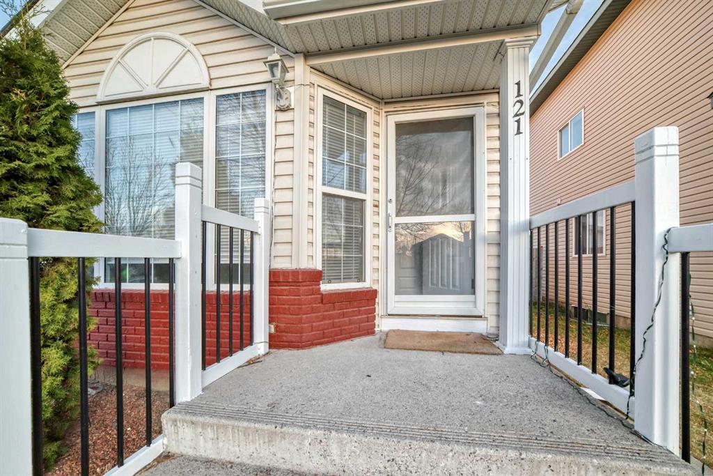Fourth View of 121 Martin Crossing Manor NE, Martindale, Calgary, Alberta, T3J3S3