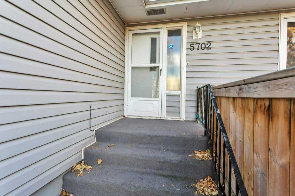 Third View of 5702 West Park Crescent , West Park, Red Deer, Alberta, T4N 1E5