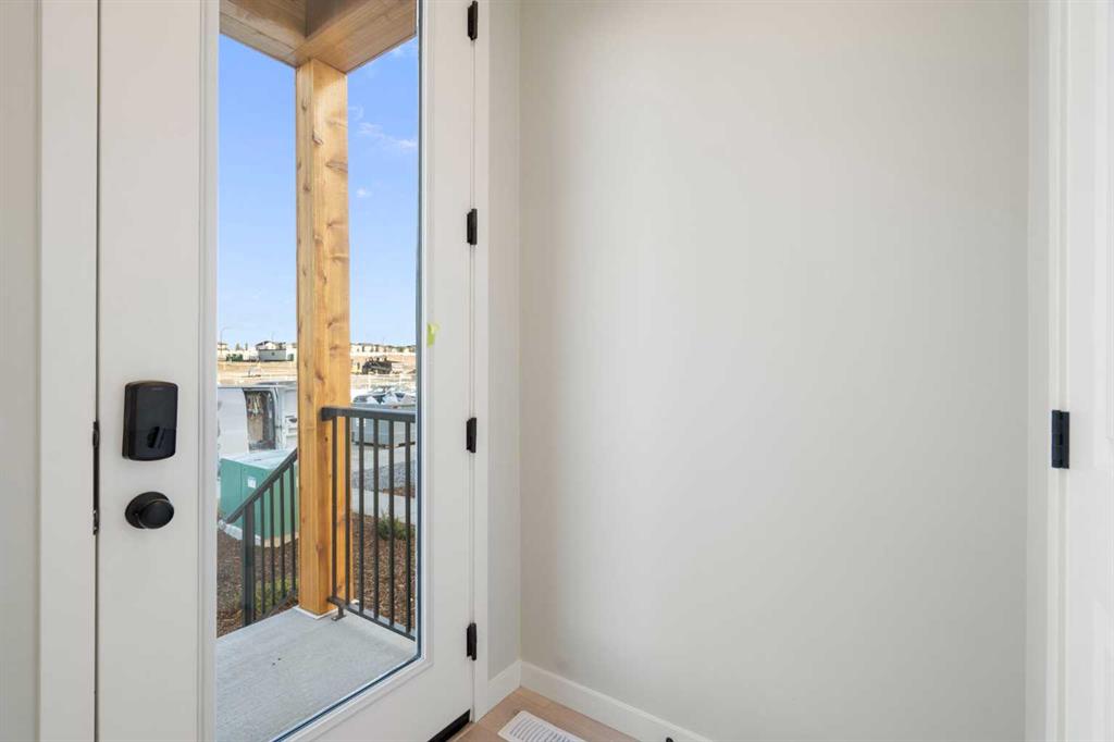 Fifth View of 1477 Rangeview Drive SE, Rangeview, Calgary, Alberta, T3S0K5