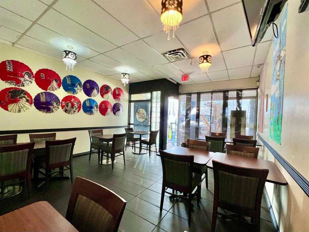 920 36 Street NE, A2268347, Alberta,