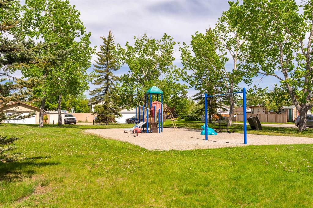 Third View of 99 Abingdon Crescent NE, Abbeydale, Calgary, Alberta, T2A 6W8