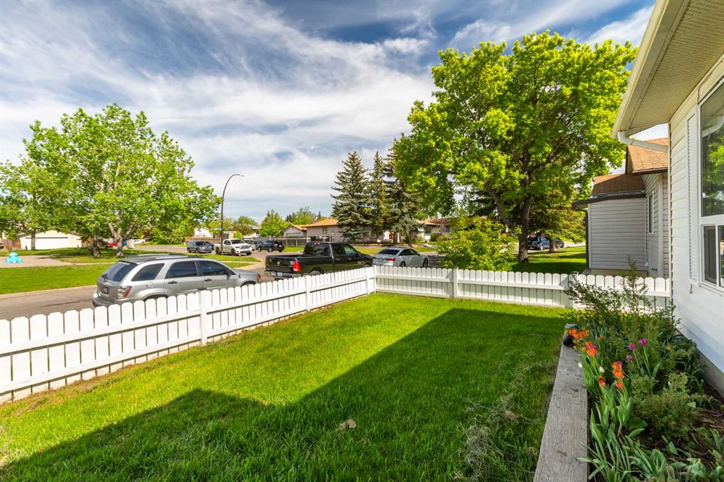 Fourth View of 99 Abingdon Crescent NE, Abbeydale, Calgary, Alberta, T2A 6W8