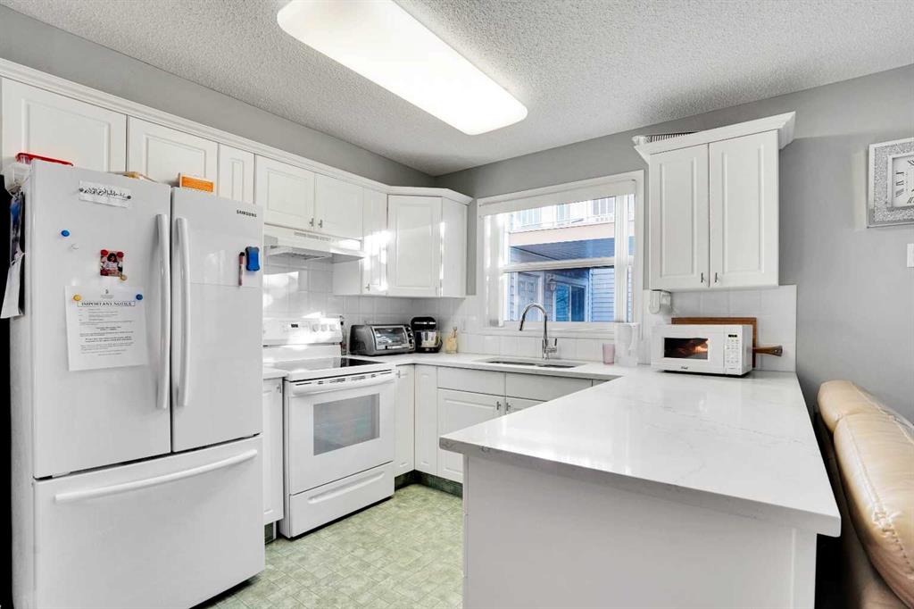 Fifth View of 216, 6800 Hunterview Drive NW, Huntington Hills, Calgary, Alberta, T2K 6K5