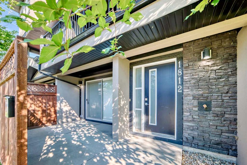 Fourth View of 1812 47 Street NW, Montgomery, Calgary, Alberta, T3B 0P5